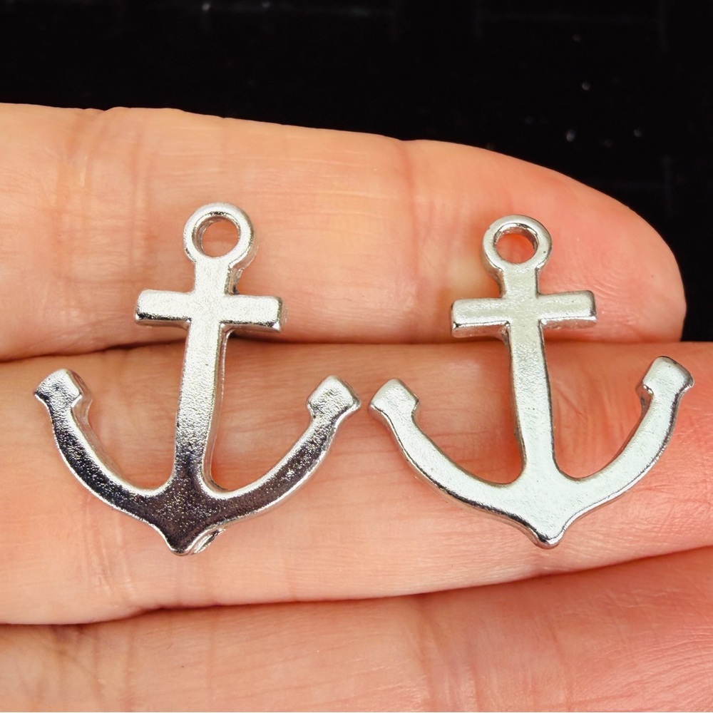 Lightweight silvertone, anchor nautical themed pierced earrings - Picture 7 of 8